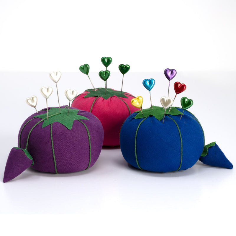Cargue la imagen en el visor de la galería, 737|Dritz 2-3/4" Tomato Pin Cushion with Strawberry Emery, Assorted Colors