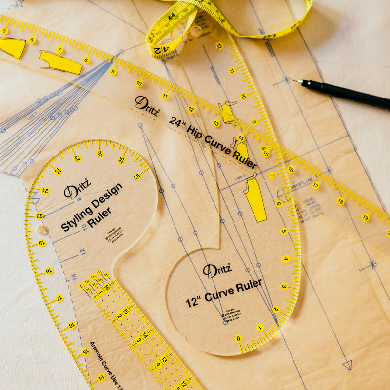 Cargue la imagen en el visor de la galería, 855|Dritz Design Ruler Trio, 3 Sewing Rulers, Clear