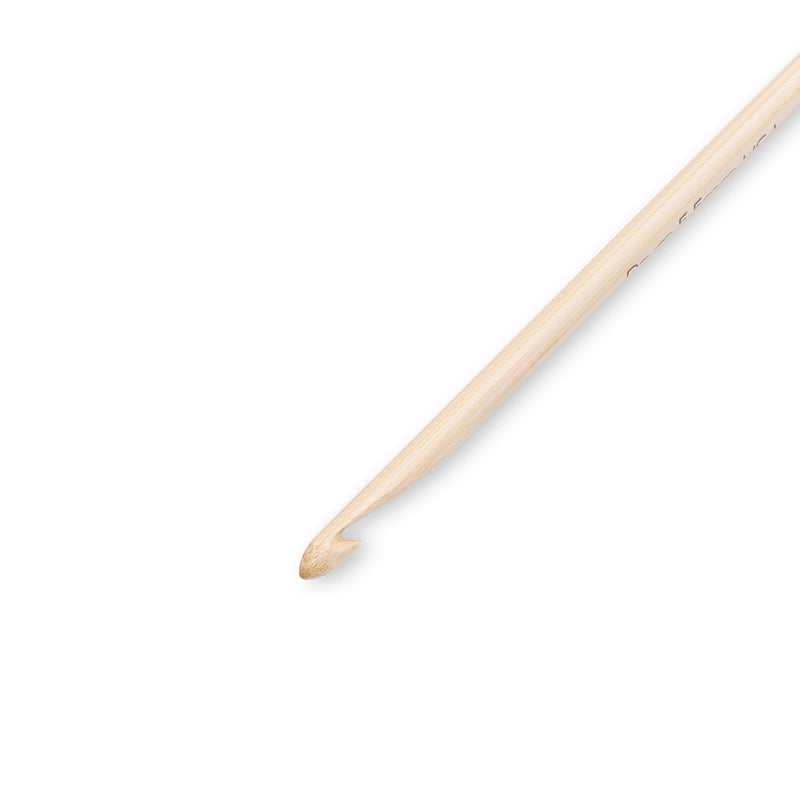 Cargue la imagen en el visor de la galería, 197611| 6" Crochet Hook, Bamboo, US I (5.5mm)