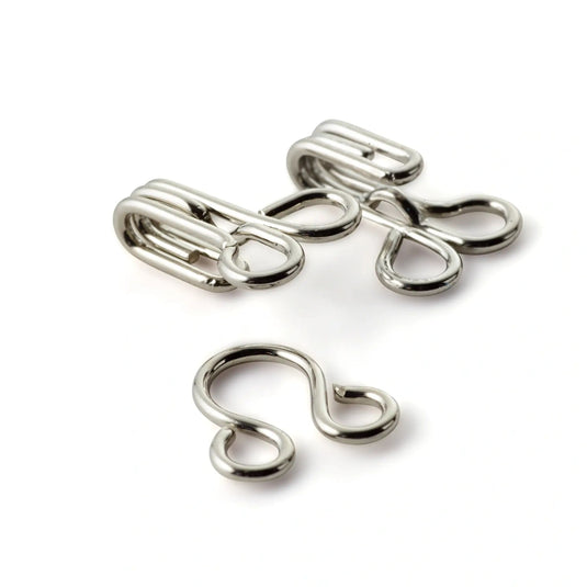 263845| Hooks and Eyes brass 2 silver col