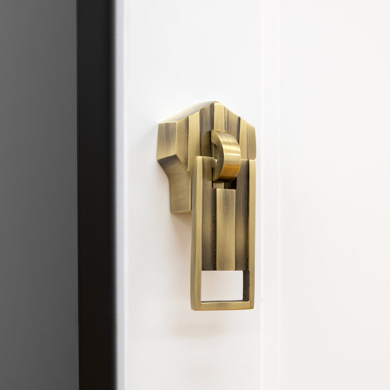 Chargez l'image dans la visionneuse de la galerie, 47201-38|Dritz Brass Zipper Pull, Antique Brass
