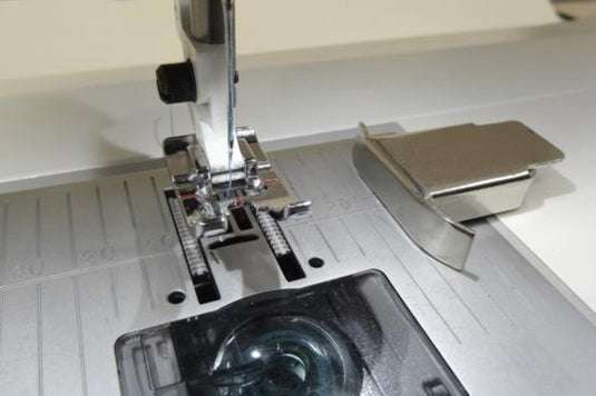 626|Dritz Magnetic Seam Guide, Nickel