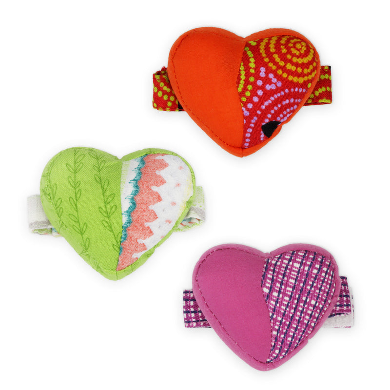 Load image into Gallery viewer, 3002|Dritz Heart Wrist Pin Cushion with Adjustable Strap, Assorted Colors