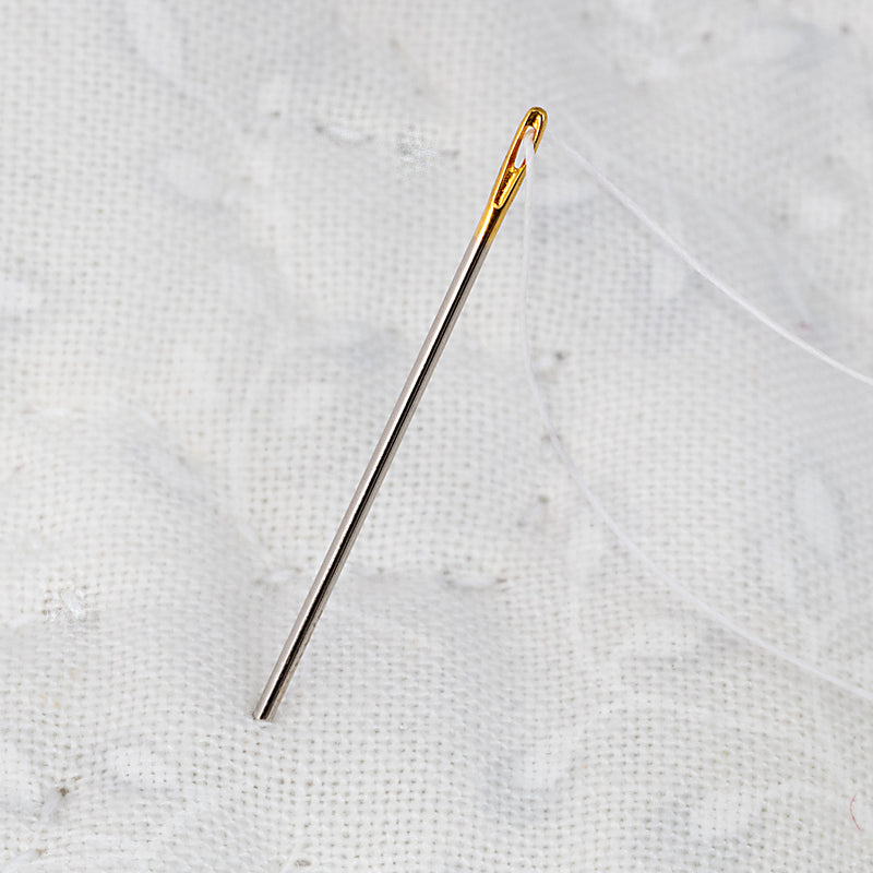 Cargue la imagen en el visor de la galería, 3056|Dritz Gold-Eye Quilting Between Needles, Sizes 7/9/10, 20 pc