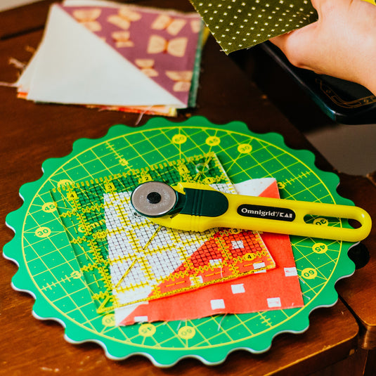 8WGR|Omnigrid 360 ROTATING CUTTING MAT, 8"